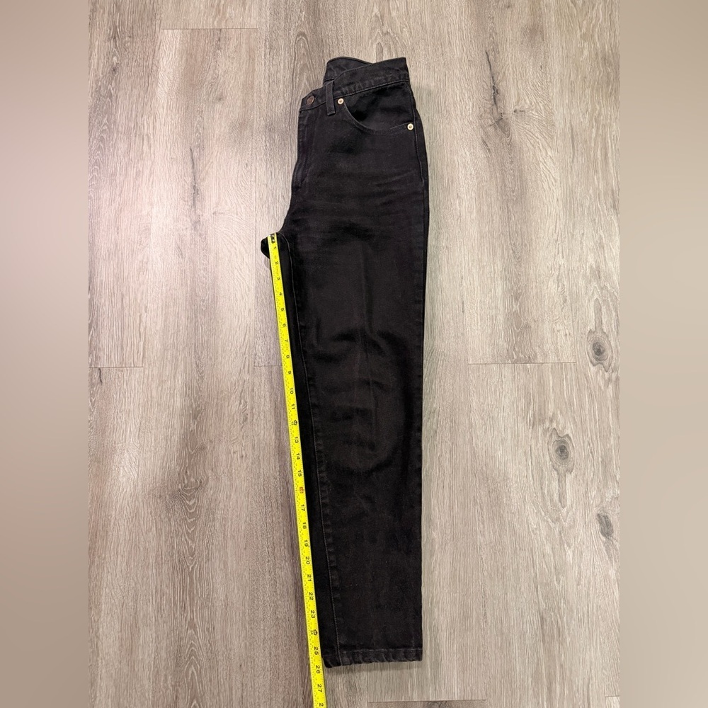 Levi's Vintage Women's High Rise Tapered leg Black Jeans Made In USA from 1997 - Picture 8 of 9